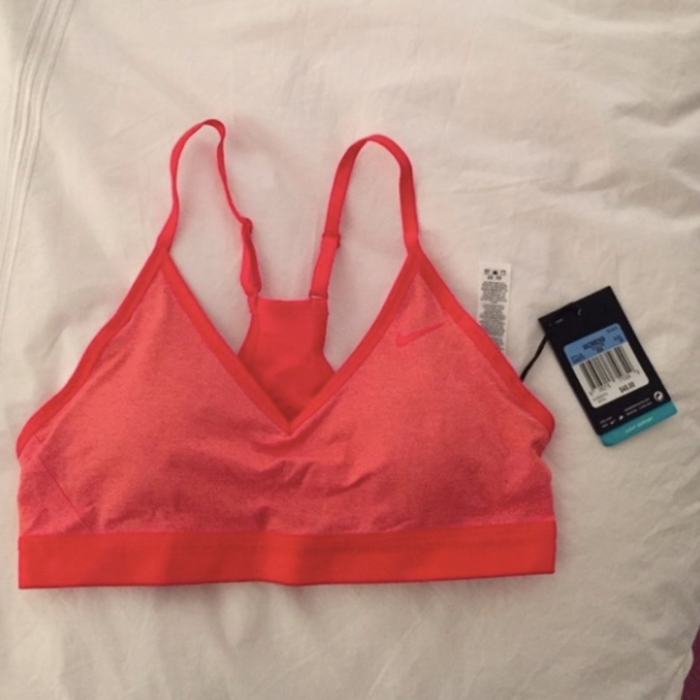 womens medium nike padded sports braw